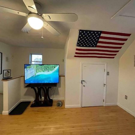 Cozy Condo With All Perks & Parking Close To Encore Casino Everett المظهر الخارجي الصورة