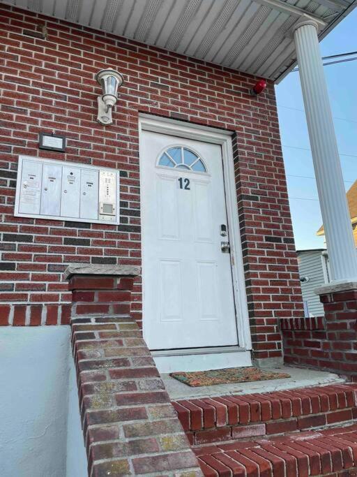 Cozy Condo With All Perks & Parking Close To Encore Casino Everett المظهر الخارجي الصورة